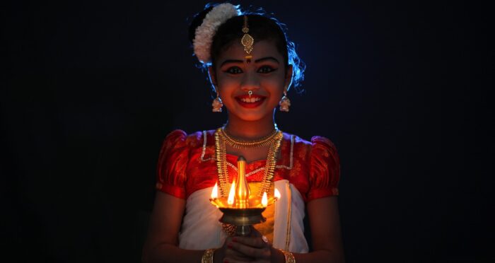 Diwali et Navratri : Célébration des Lumières et de la Danse en Inde